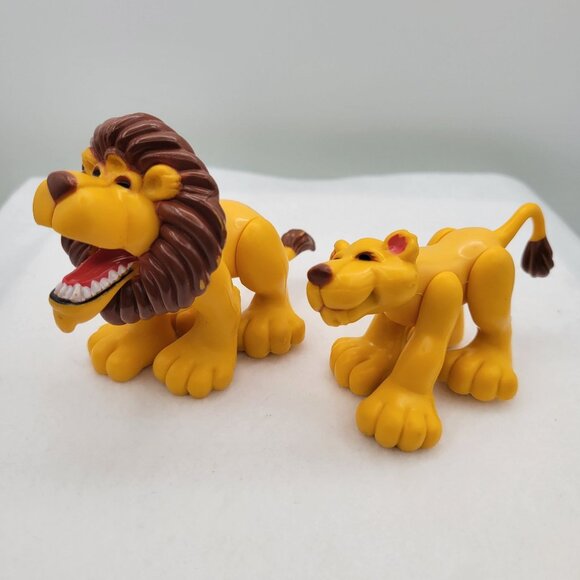 Fisher Price Animal Families LIONS & ELEPHANT Figures Jointed Vintage 1995 - Picture 5 of 11